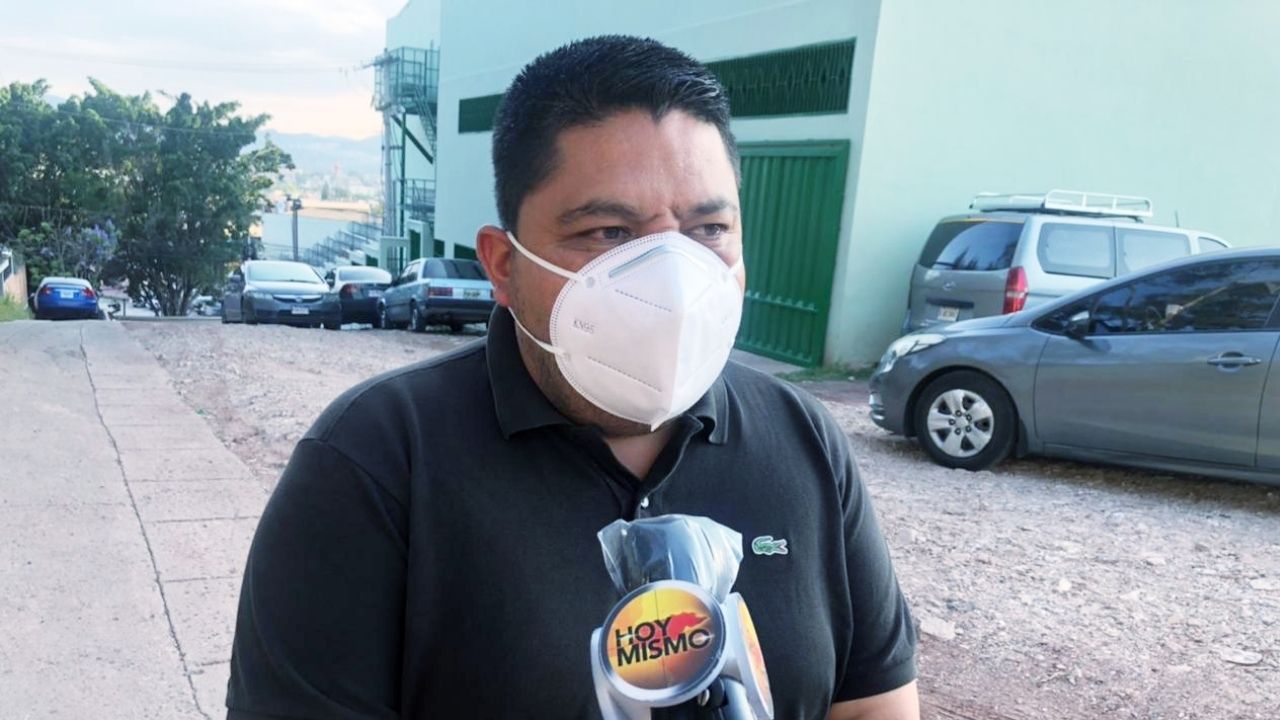 'Solicitaremos al Gobierno que vacune a todo el personal de medios de comunicación': Osman Reyes, presidente del Colegio de Periodistas