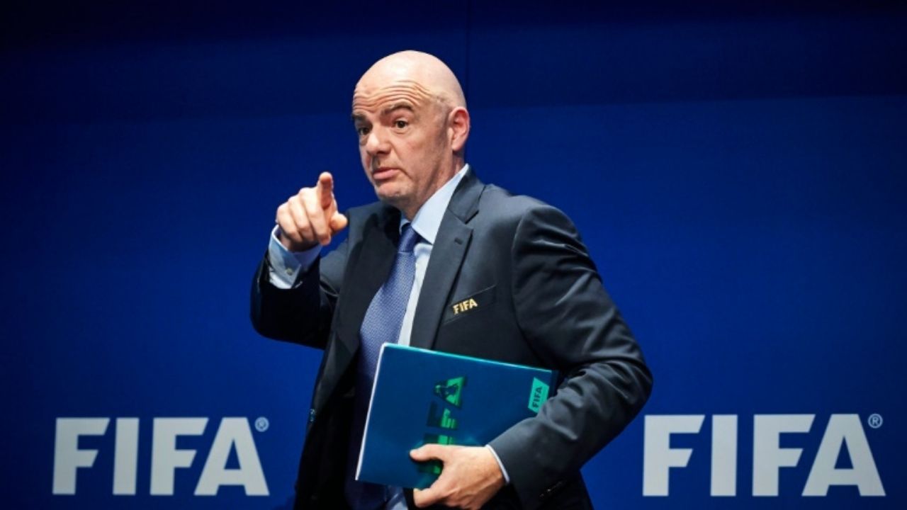 La FIFA respalda a la UEFA y advierte consecuencias a los clubes involucrados en la Superliga europea