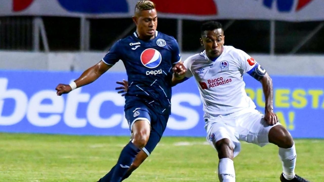 Olimpia empató 0-0 con Motagua y aseguró el liderato del grupo B