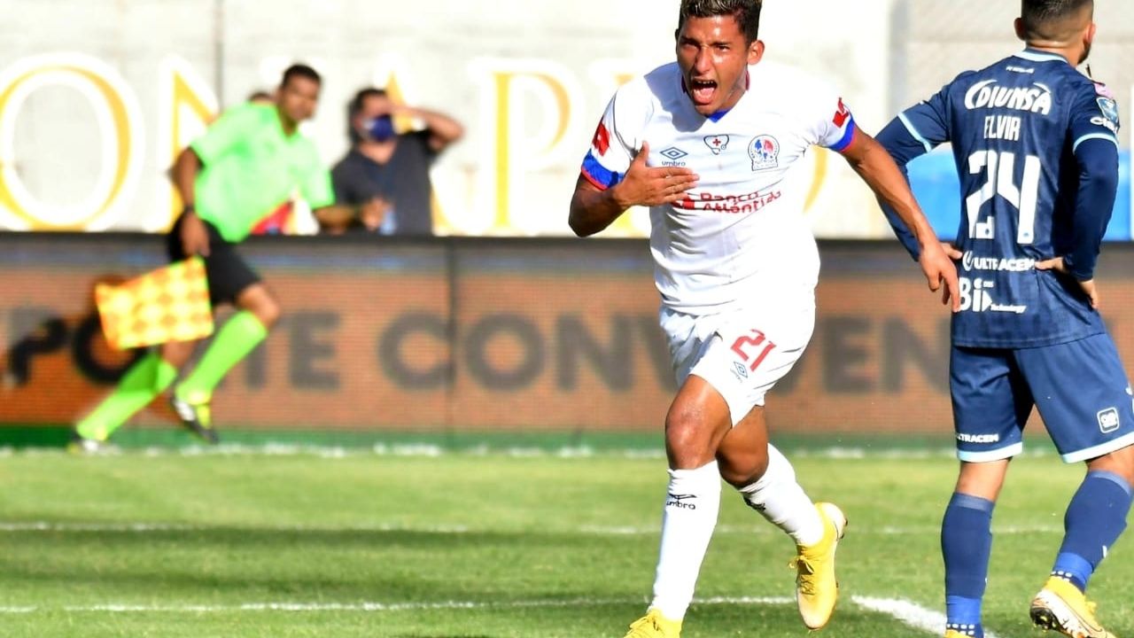Liga Nacional confirma día y hora del superclásico entre Olimpia y Motagua
