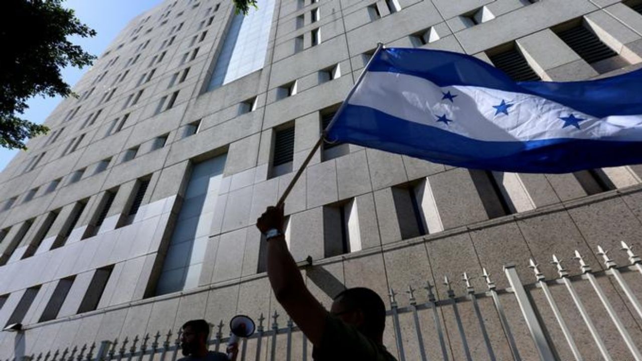 Estados Unidos abierto a dialogar con aquellos en Honduras que combatan la corrupción