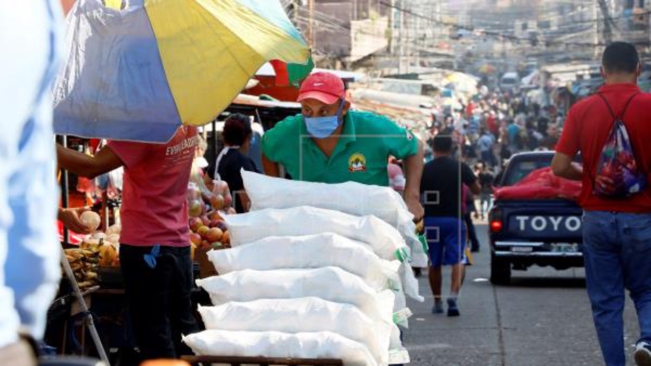 Manejo "torcido" de pandemia echa por tierra proyecciones de crecimiento de 4% del PIB