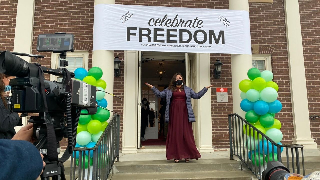 Para no ser deportada, inmigrante hondureña pasó 3 años en una iglesia santuario de Utah