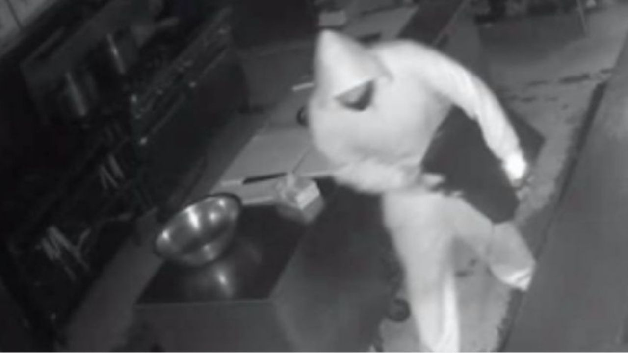 Delincuente roba caja registradora de un restaurante, y el dueño ¡le ofrece trabajo! Esta es la insólita historia