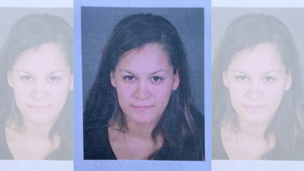 Mujer mata a cuchilladas a sus  hijos de 3 años, 2 años y 6 meses en Los Ángeles