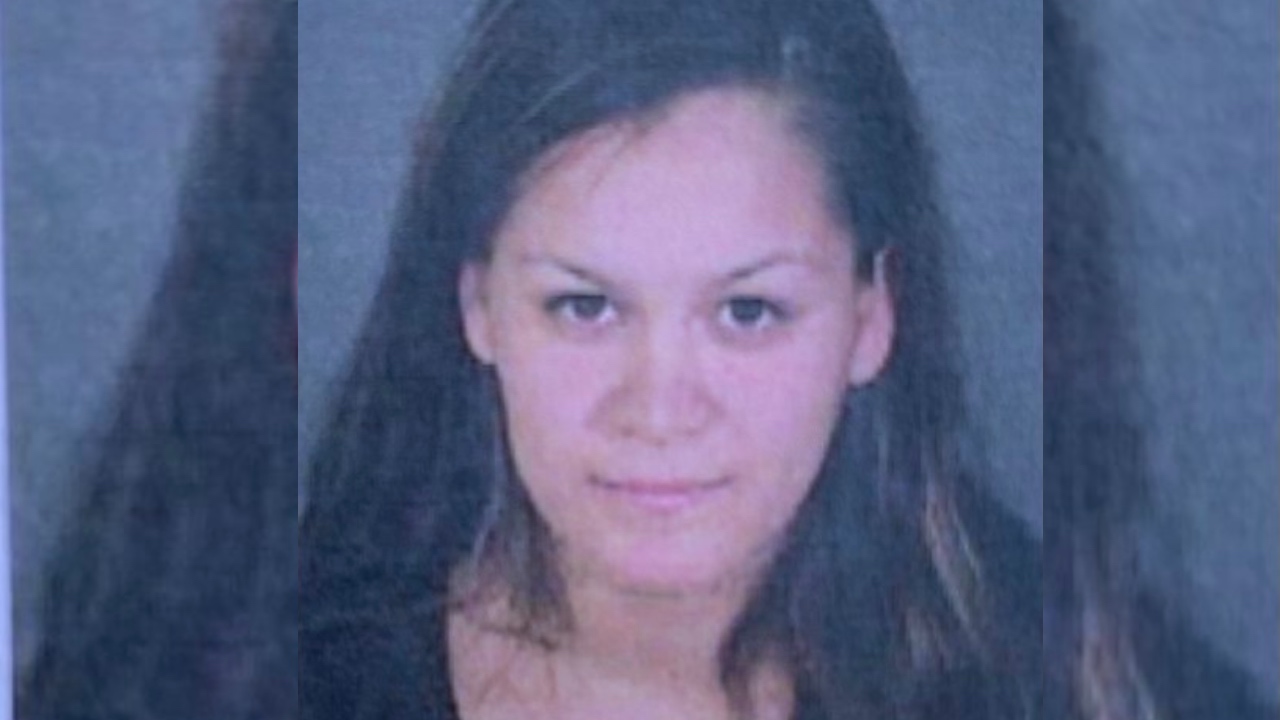 Hispana es sospechosa de matar  a sus tres hijos menores de 3 años de edad en Los Ángeles