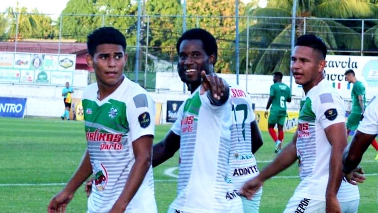 Imagen de Platense se disculpa por alineación indebida y asegura que despedirá a responsable del error