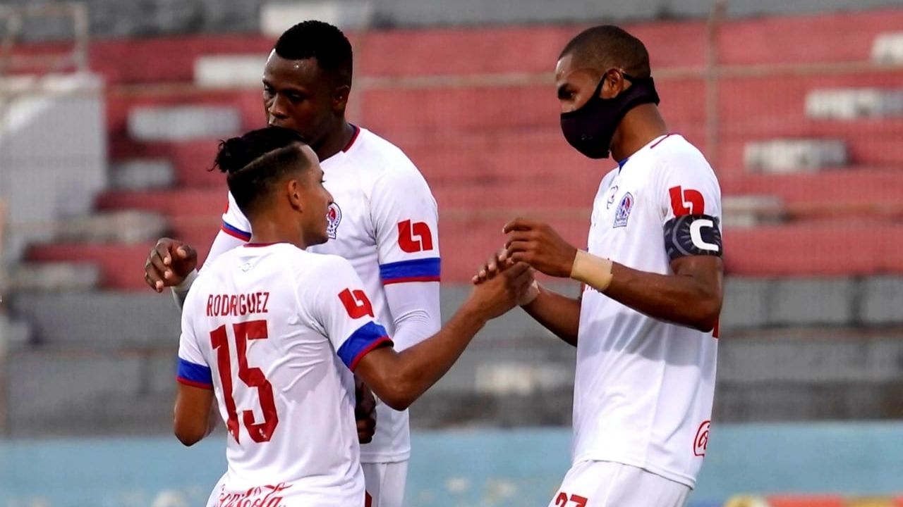 El Olimpia aplasta 0-3 al Vida en La Ceiba y se afianza en el liderato del grupo B