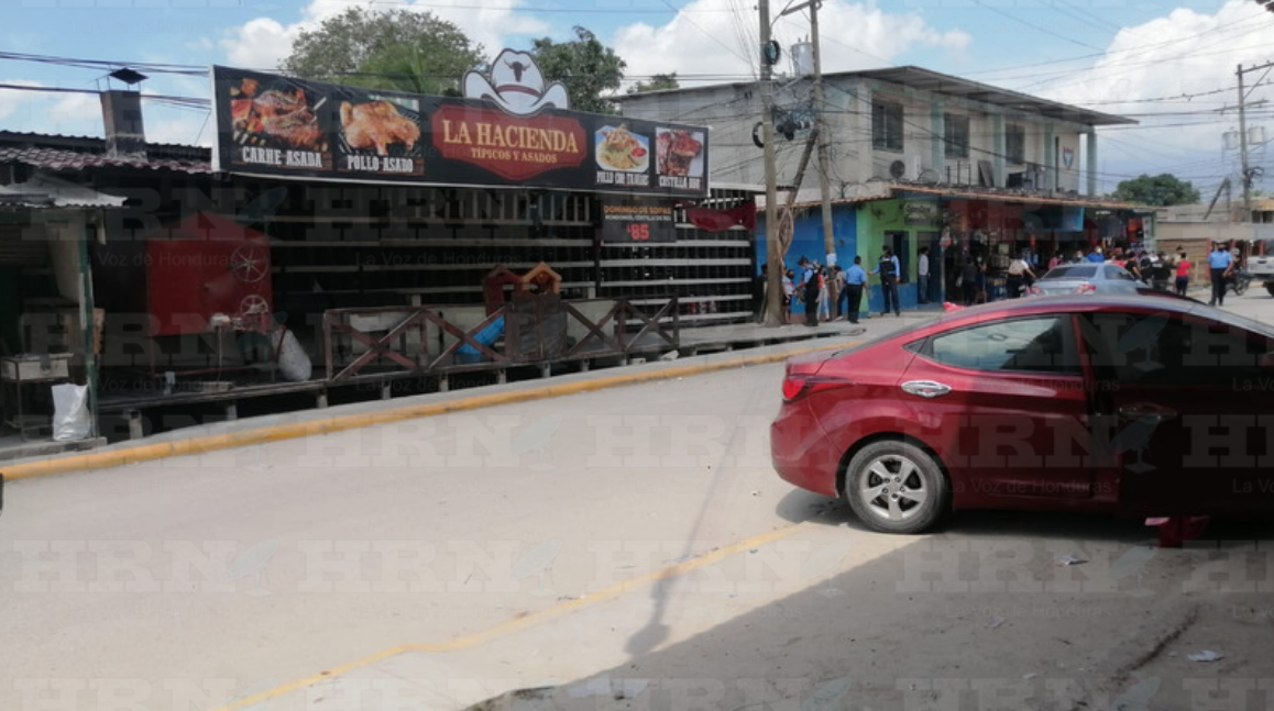 Sicarios matan a dueño de restaurante cuando viajaba en su vehículo en la zona norte de Honduras