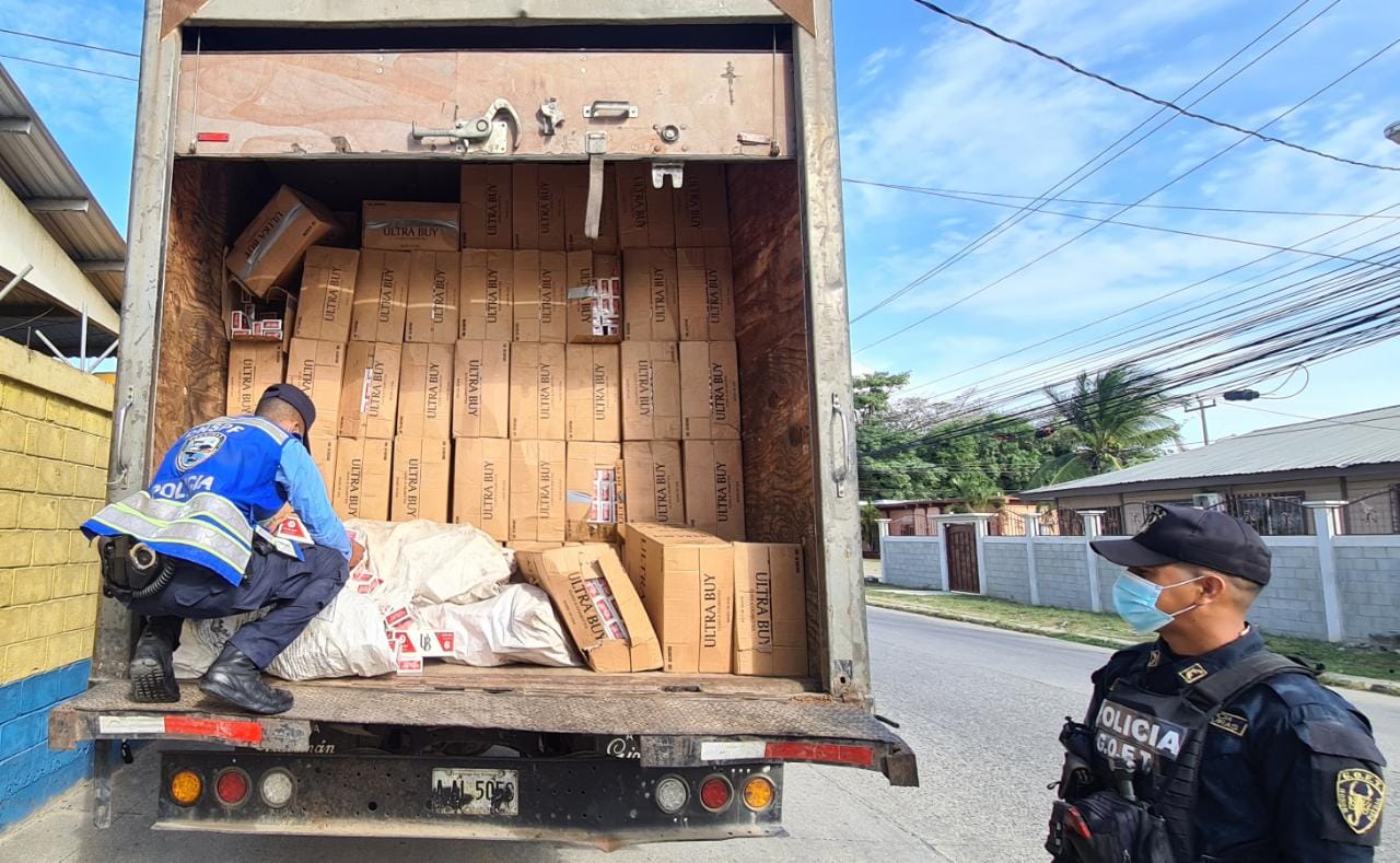 Capturan a hombre en posesión de cuatro millones de cigarrillos en el norte de Honduras