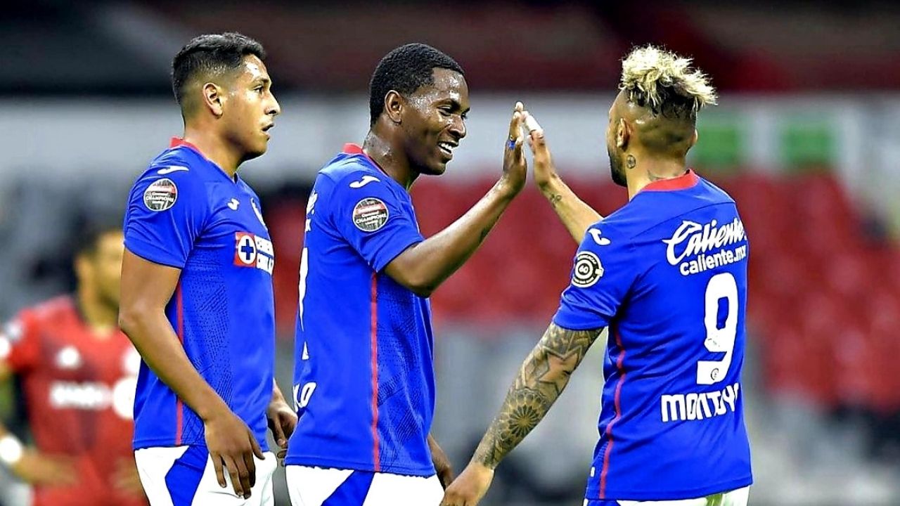 Cruz Azul vence 1-0 a Toronto FC y se mete a las semifinales de la Liga de Campeones de la Concacaf