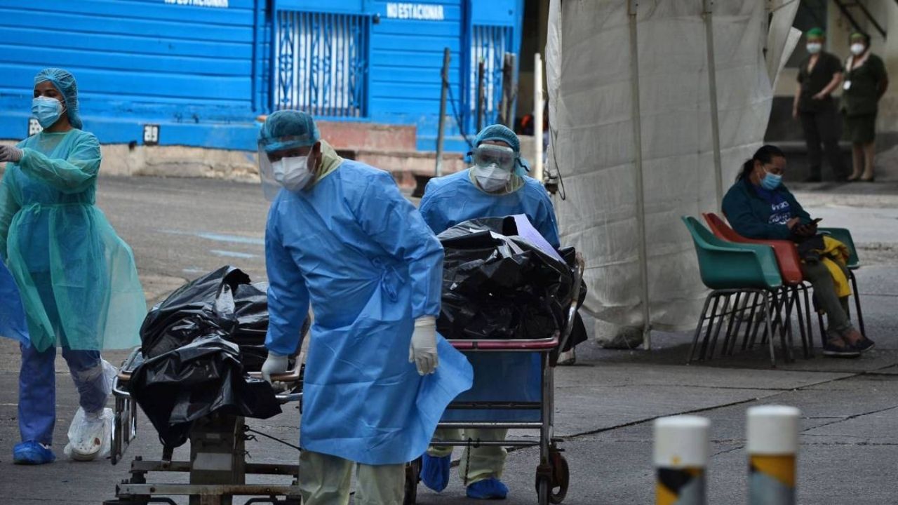 En un 33% incrementaron las muertes por covid-19 en abril; Salud advierte que mueren entre 40 y 45 personas diarias en el país