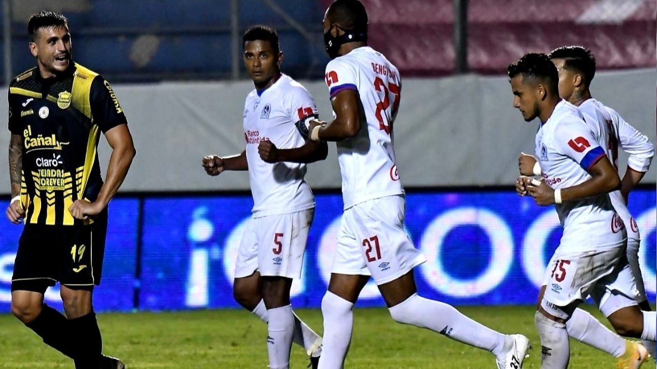 Olimpia vence 2-1 a Real España y es el campeón de vueltas del Clausura 2020-21