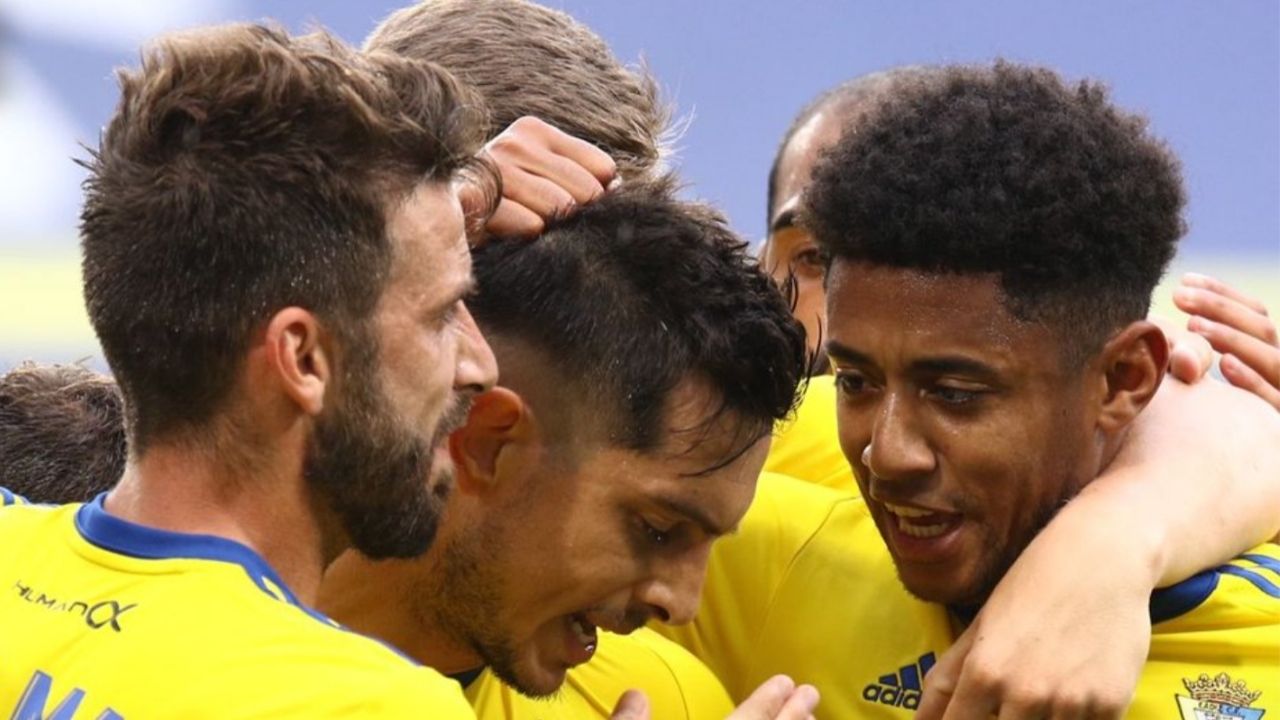 Cádiz del Choco Lozano venció al Huesca y aseguró su permanencia en LaLiga