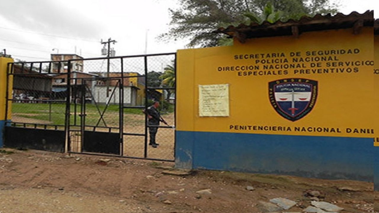Frustran fuga de reo que intentó saltar un muro de la cárcel de Danlí, El Paraíso