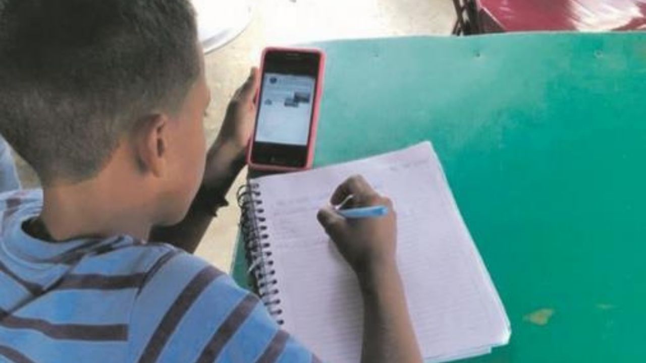 Unos 680 mil niños se conectan a clases virtuales apenas una vez a la semana en Honduras
