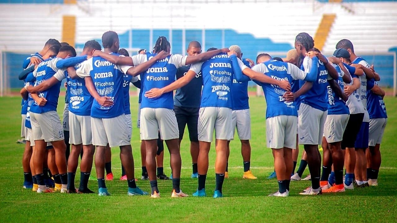 Selección de Honduras: Lozano, Elis y Rubio se incorporaron a la H