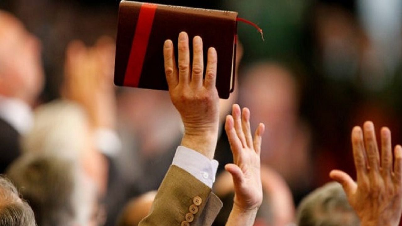 Pastor evangelio afirma que 'morir en el servicio al Señor es ganancia' ante registro de religiosos muertos por covid-19