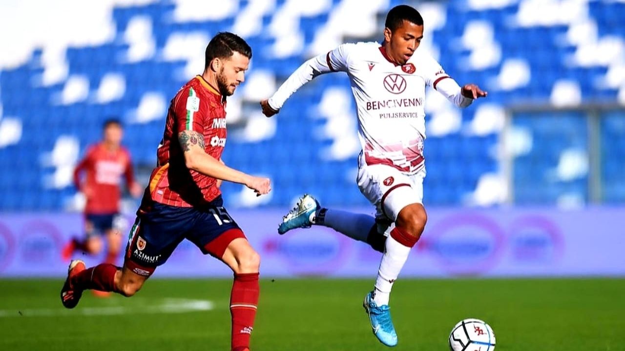 La posibilidad de ascender a la Serie A se esfumó para Rigoberto Rivas y la Reggina