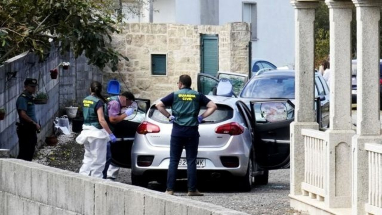 Asesinan a un hombre en España por tirar unos muebles a la calle
