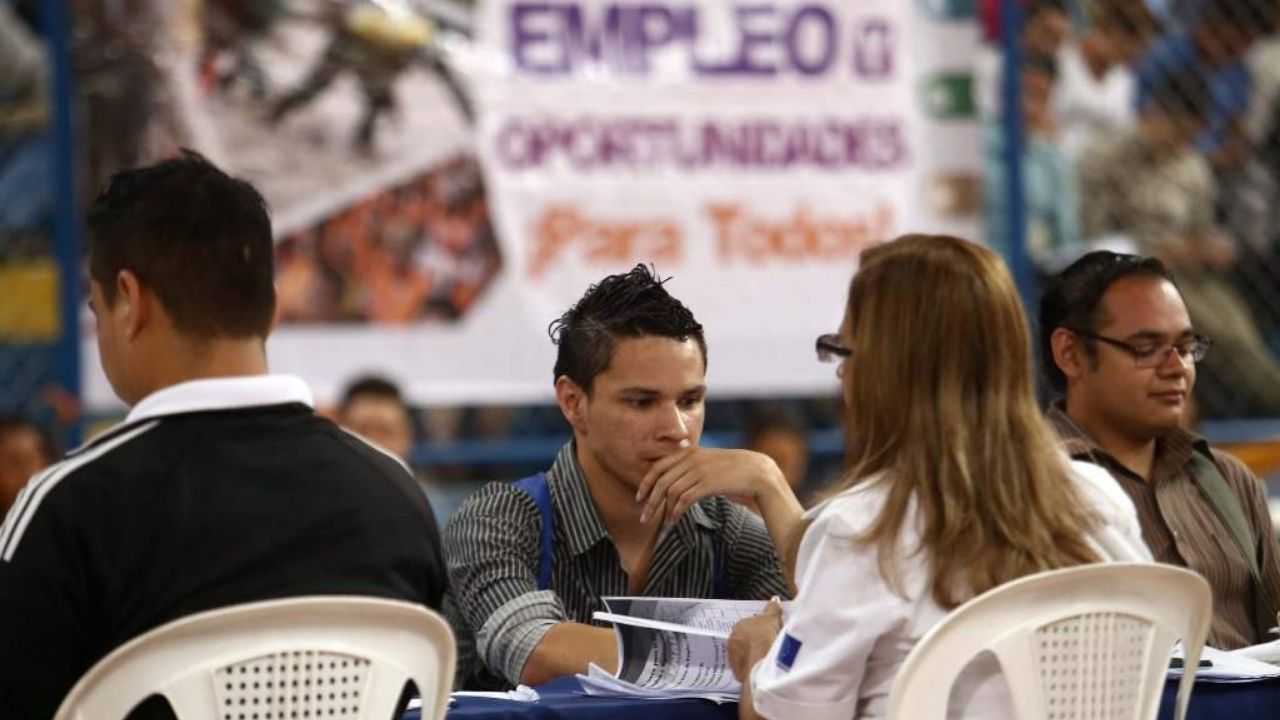 Honduras necesita crear 5 millones de trabajos para reducir brecha entre economía formal e irregular