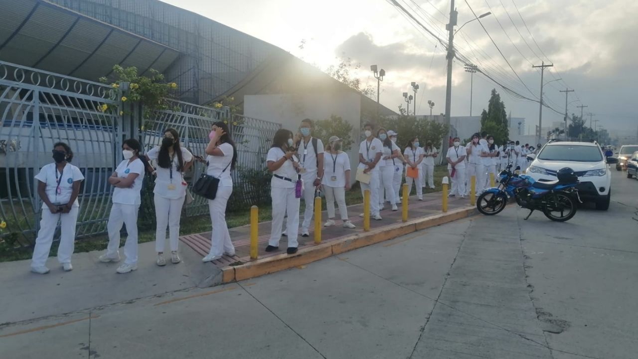 Inicia jornada de vacunación contra el covid para docentes y estudiantes hondureños de estas carreras universitarias