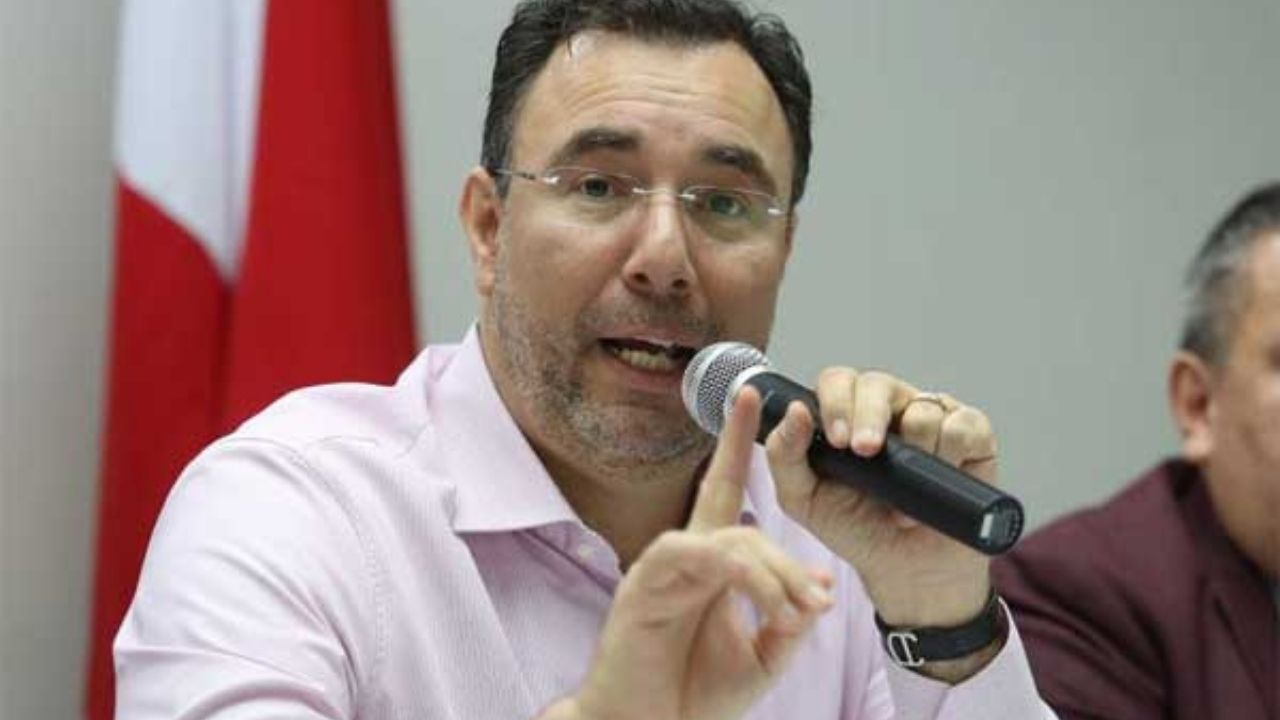 Luis Zelaya asegura que no votará por el candidato a la presidencia de su partido político, ¿por qué y por quién votará?