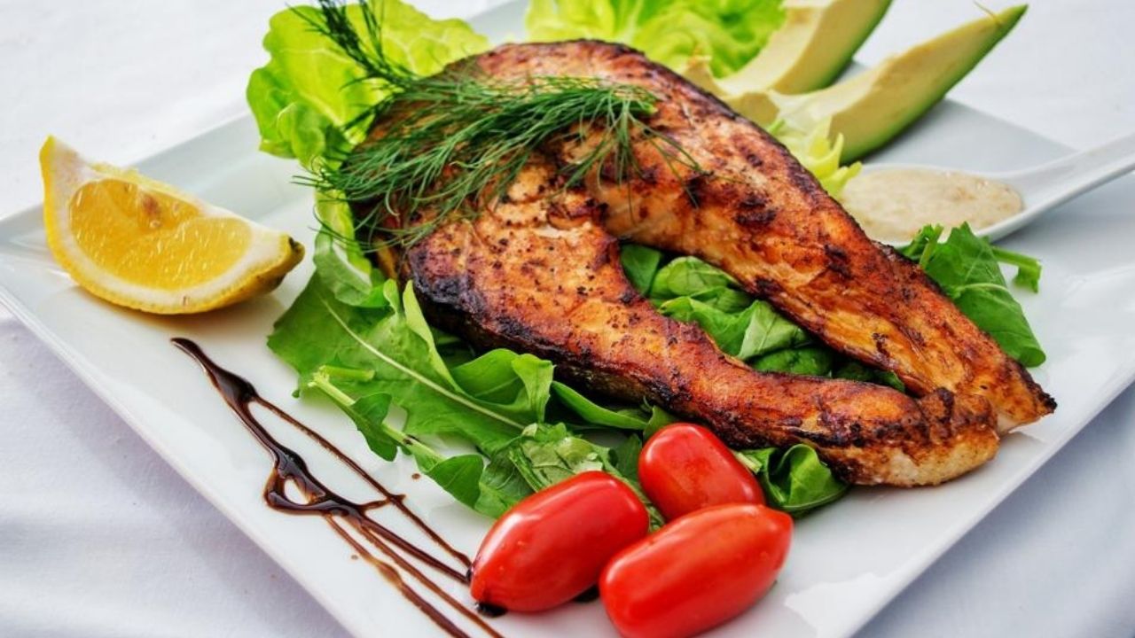 Estudio releva porqué la  alimentación con plantas y pescado reducen la gravedad del covid-19