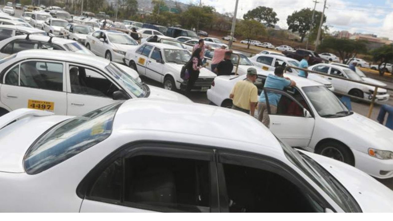 Taxistas hondureños a paro nacional esta semana por falta de pago de bono y otras demandas