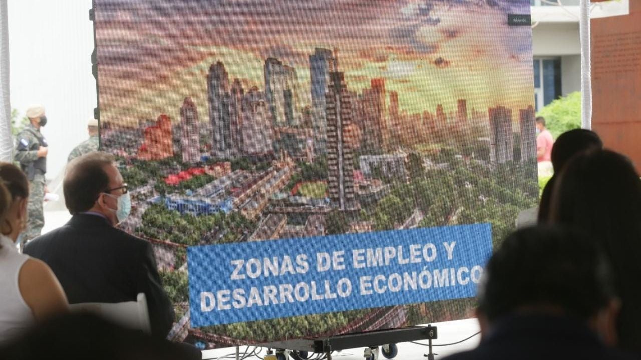 Editorial HRN: Por lo legal para probar la legalidad