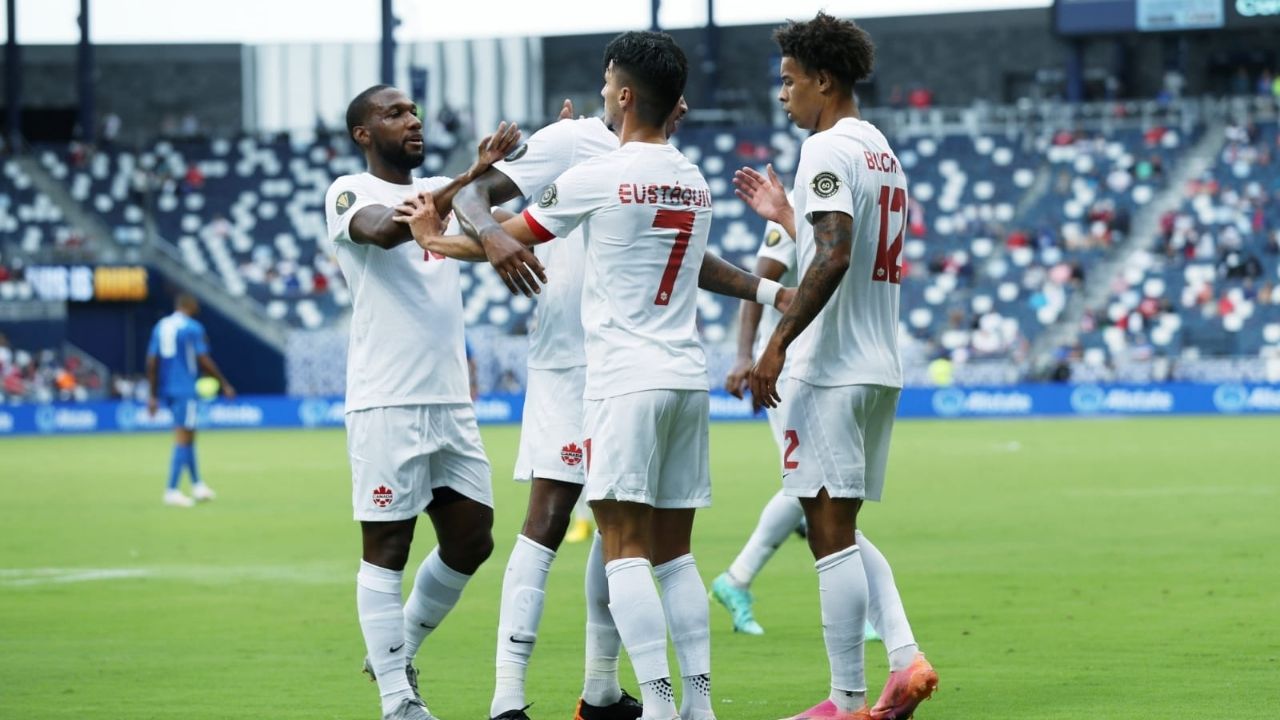 Canadá arranca su camino en la Copa Oro 2021 con goleada sobre Martinica