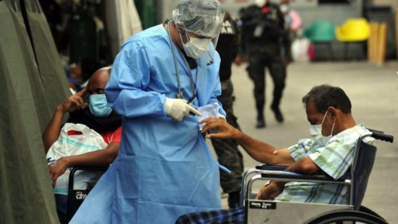 'Les suplico de rodillas cuídense': el angustioso llamado del alcalde de Sabanagrande, Honduras, por alto contagio del covid
