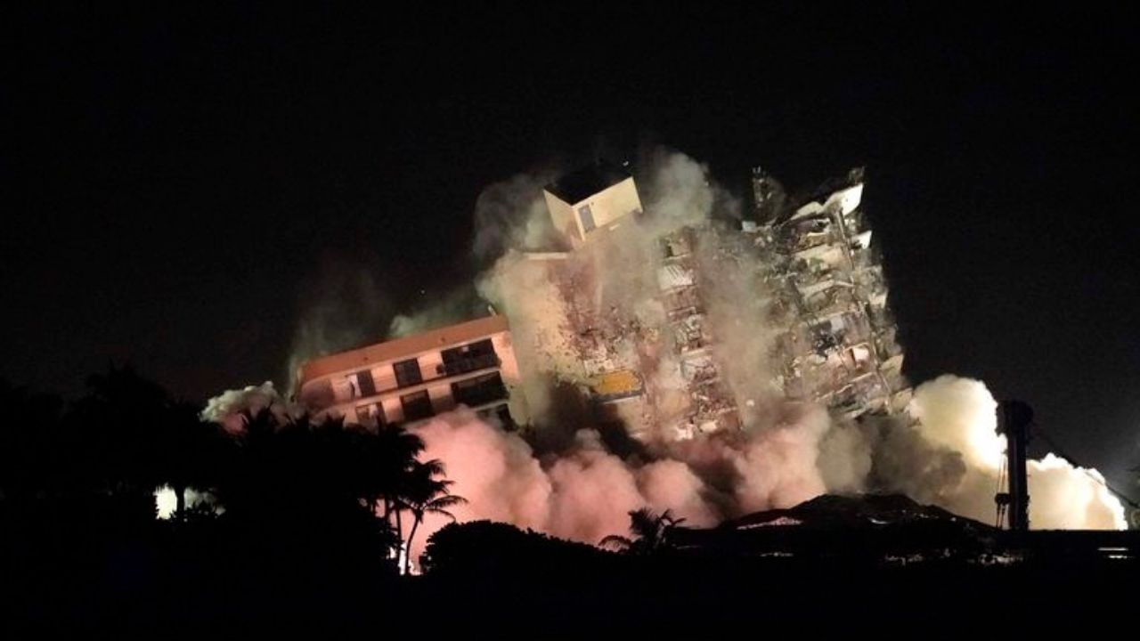 Impactante vídeo muestra la demolición controlada de edificio en Miami