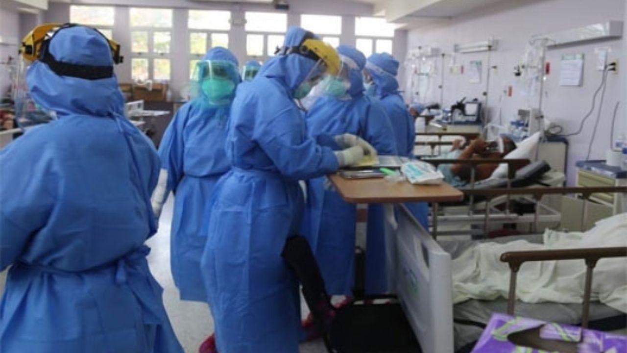 Sin cupo los hospitales públicos de Tegucigalpa para atender pacientes covid, advierte médico hondureño