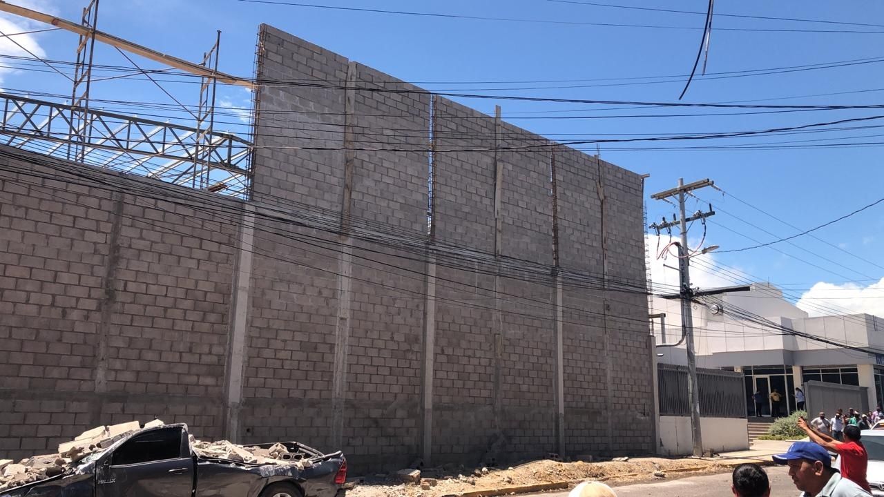 ¡Conmoción! joven embarazada muere tras caerle muro de construcción en Choluteca