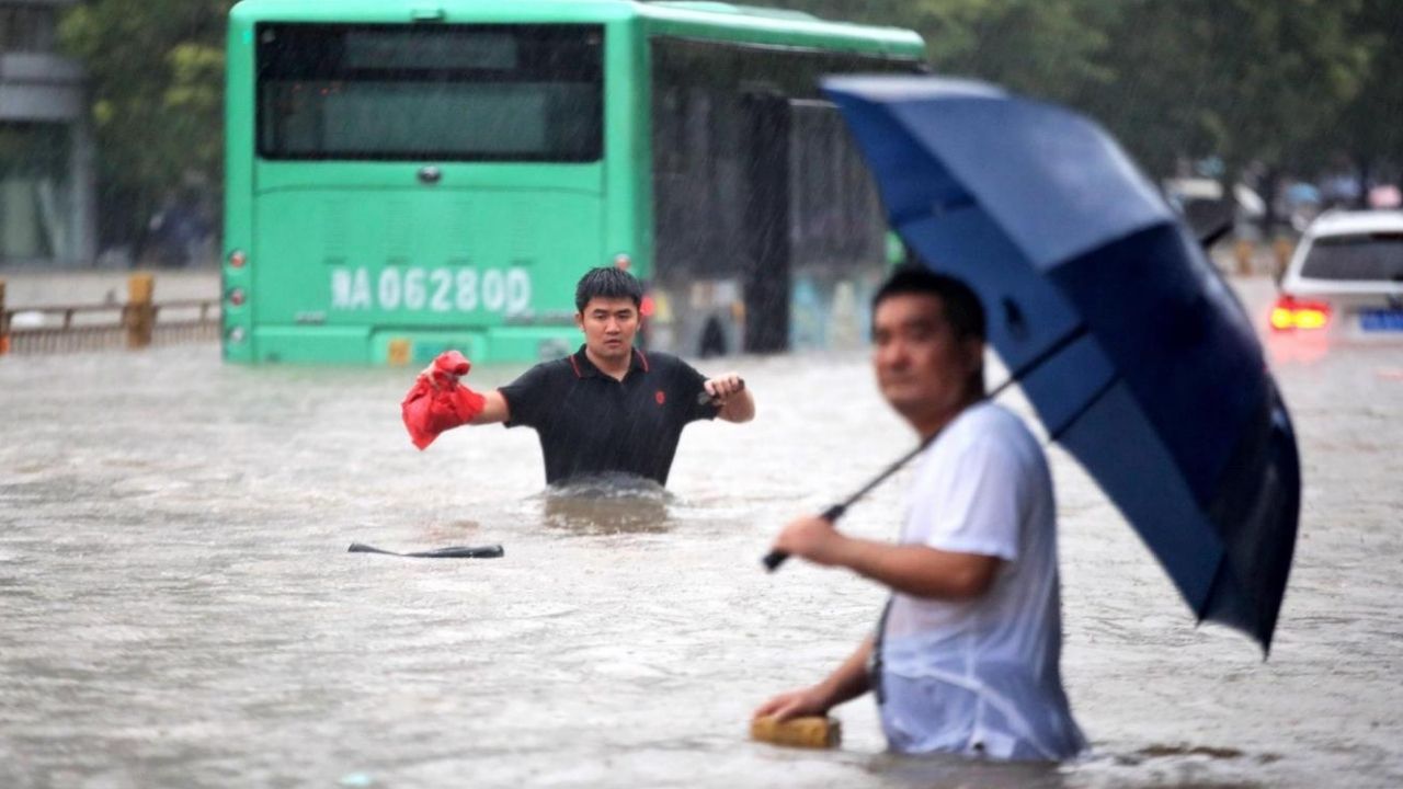 Ascienden a 33 los muertos y 8 los desaparecidos por inundaciones en China