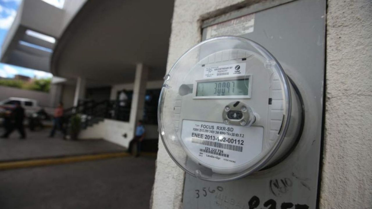 Cohep insta al gobierno a publicar nuevas tarifas energéticas tras congelar las anunciadas por la CREE