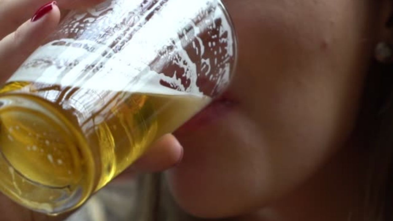 Amigos atacan a hondureña mientras bebían alcohol en su casa y luego la llevan al hospital