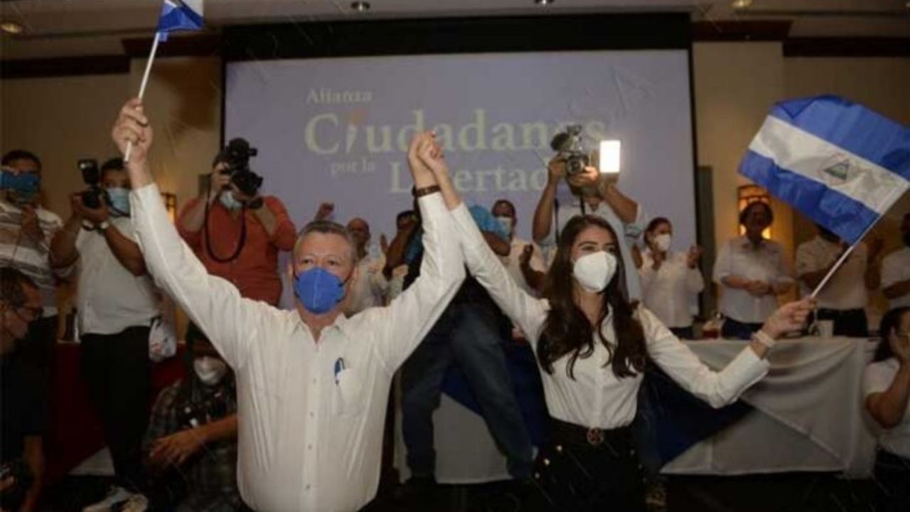 Exreina de belleza y exjefe de la Resistencia Nicaragüense candidatos de fórmula presidencial para derrotar a Daniel Ortega