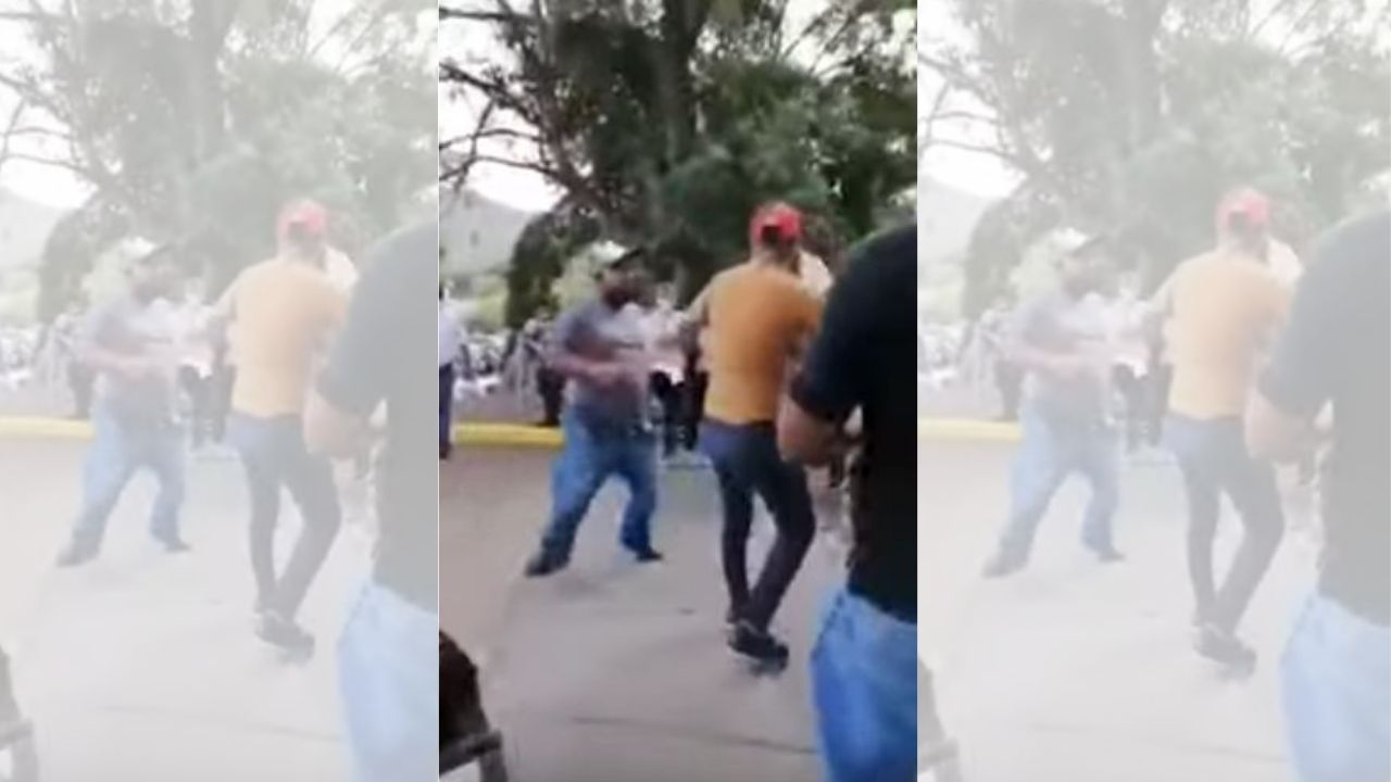 A los golpes se van dos hombres en un centro de vacunación en Tegucigalpa, tenemos el vídeo