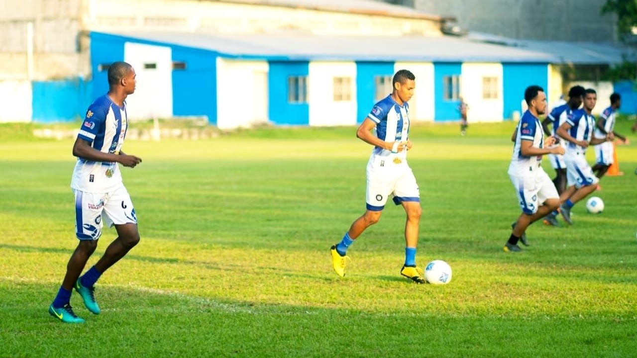 Victoria está cerca de fichar a un defensa uruguayo; plantel viajará a Estados Unidos para inmunizarse contra el covid-19