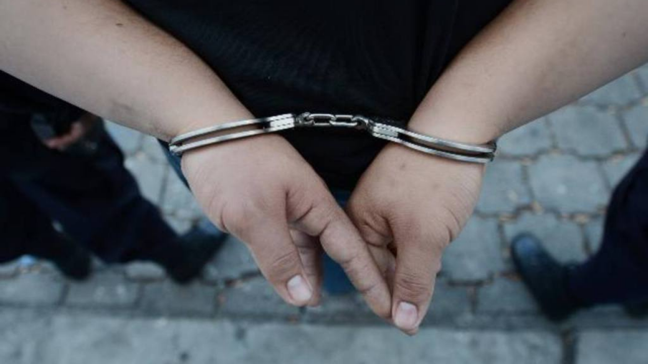 Detienen a 6 salvadoreños que viajaban a Estados Unidos con pruebas falsas de covid