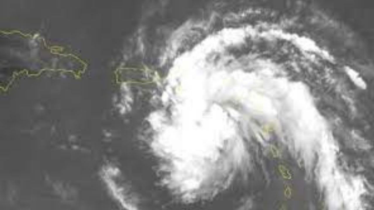 Depresión tropical Fred se desplaza cerca del oriente de Cuba