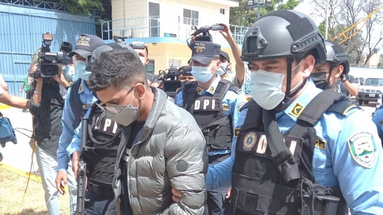 Acusado de matar a exdiputada Carolina Echeverría guardaba fotos de ella en su celular y practicó el crimen, según la Fiscalía