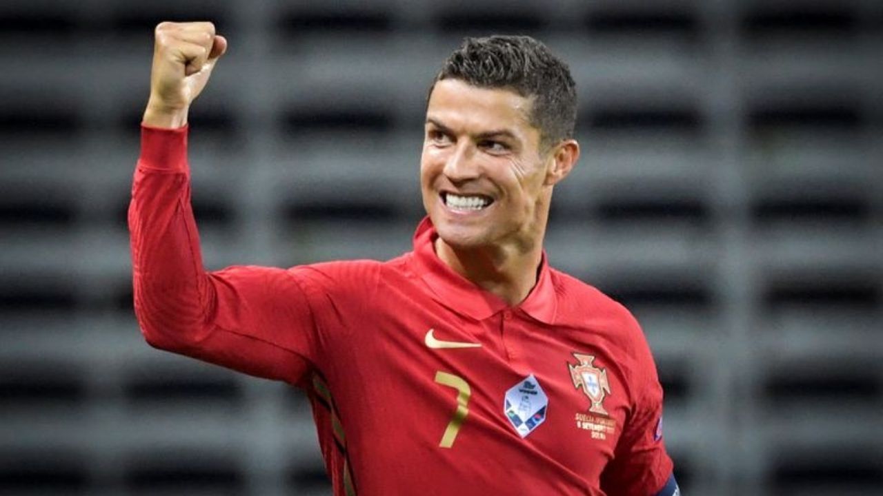 Cristiano Ronaldo: 'No puedo esperar para jugar en Old Trafford'