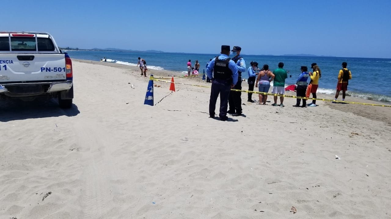 Hallan cuerpo en estado de descomposición en Tela, Atlántida