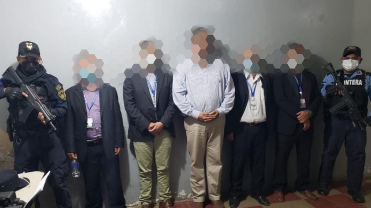 Un médico, dos ingenieros y un abogado entre los 5 nicaragüenses detenidos con 60 mil dólares en Honduras
