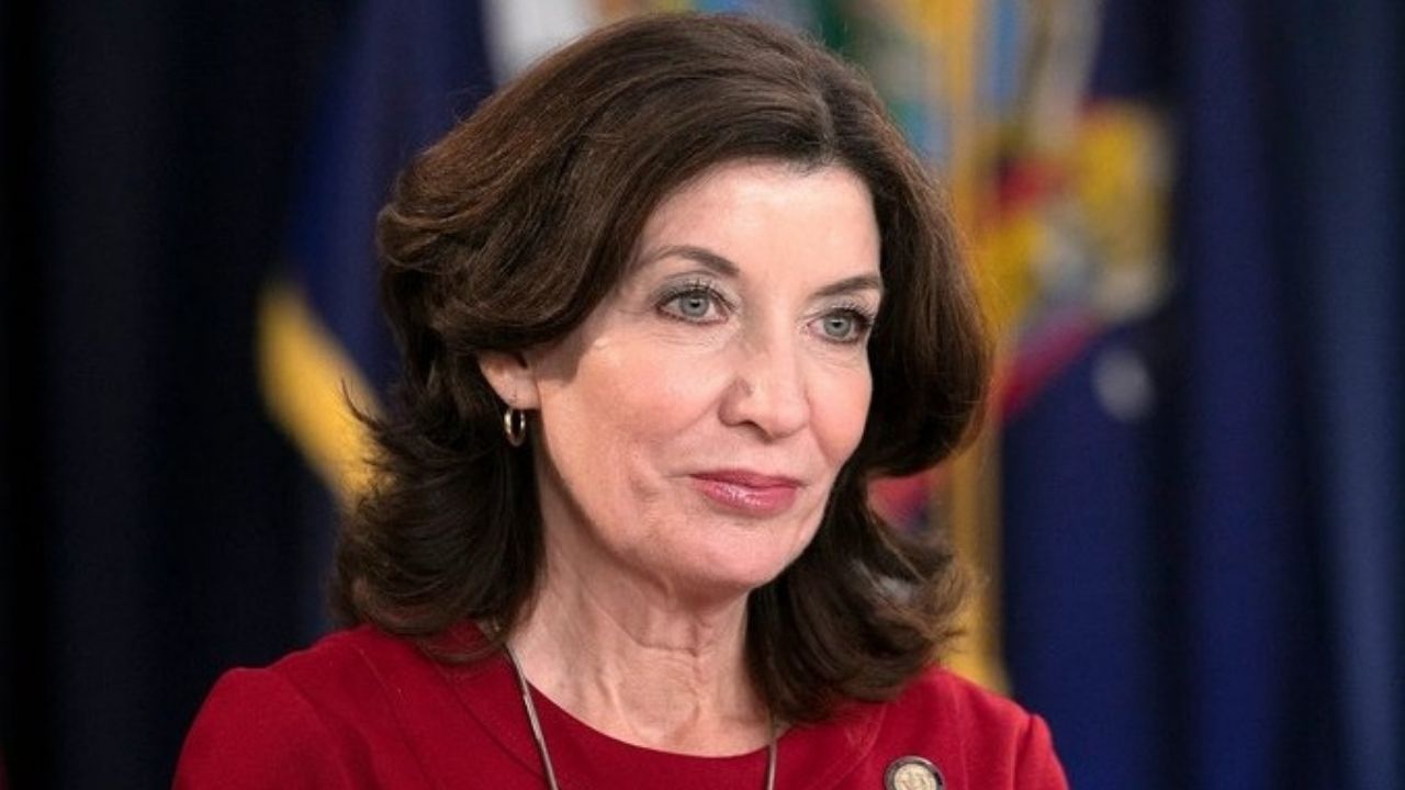 Kathy Hochul: Primera mujer en convertirse en gobernadora de New York
