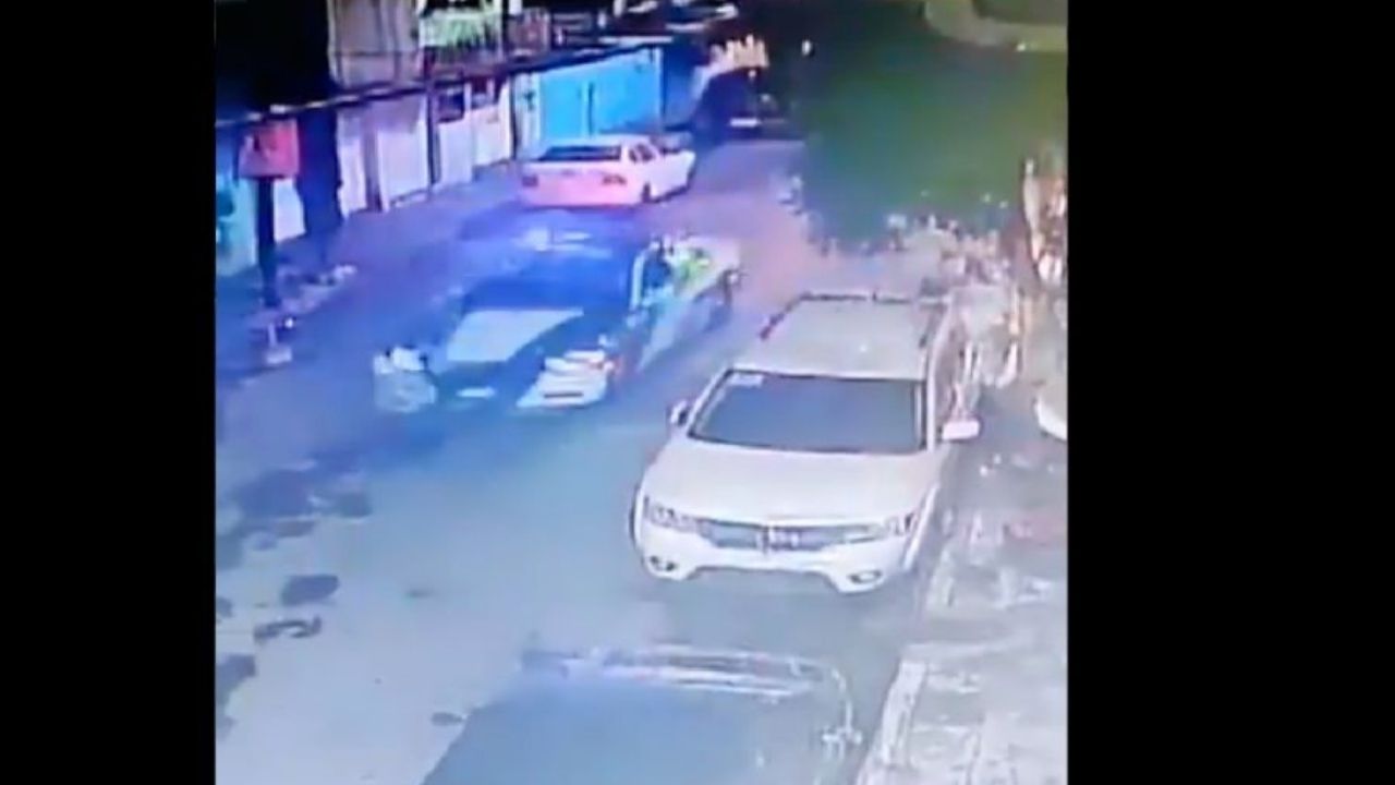 Vídeo capta muerte de dos jóvenes en plena persecución policial; iban tres en una moto