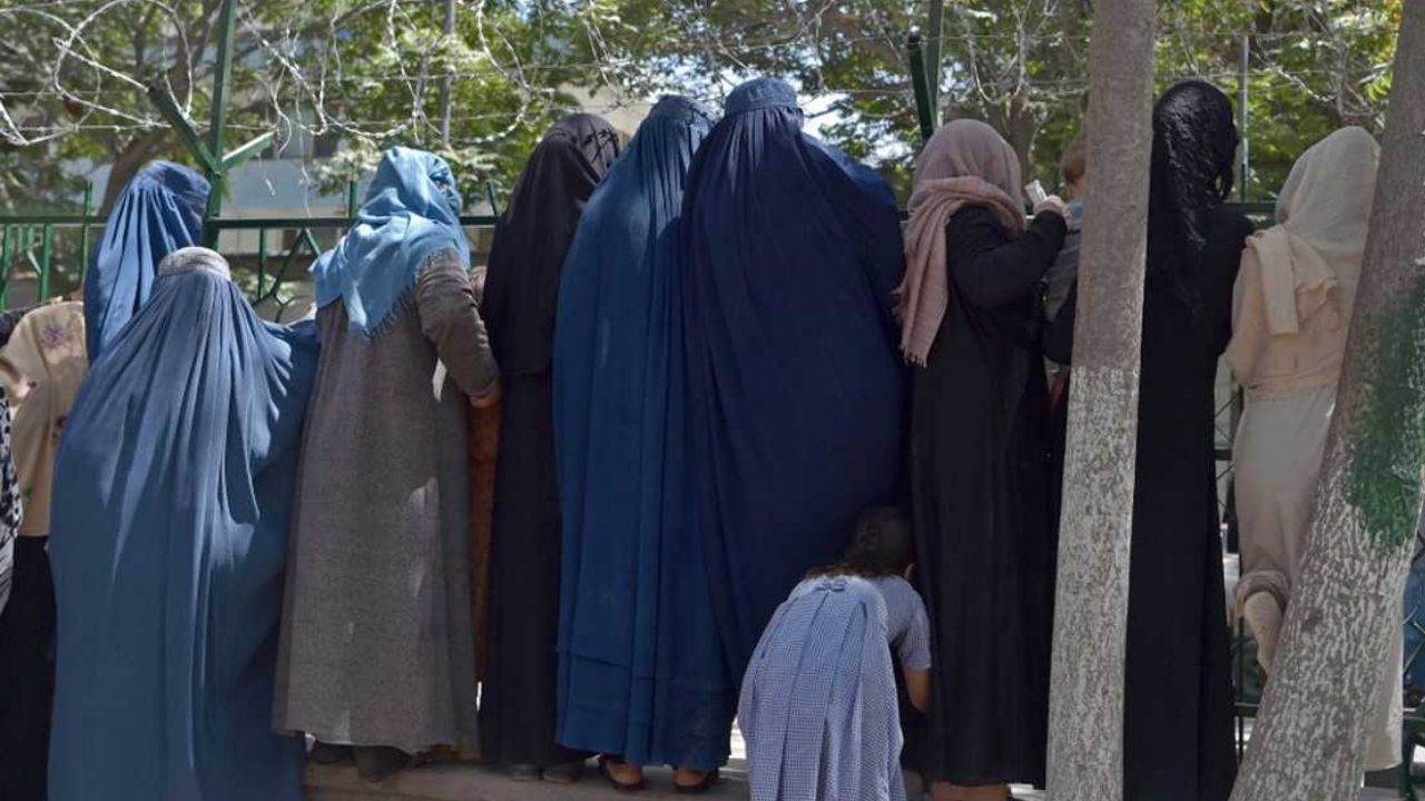 Video: El grito desesperado de mujeres a soldados estadounidenses pidiendo salir de Afganistán